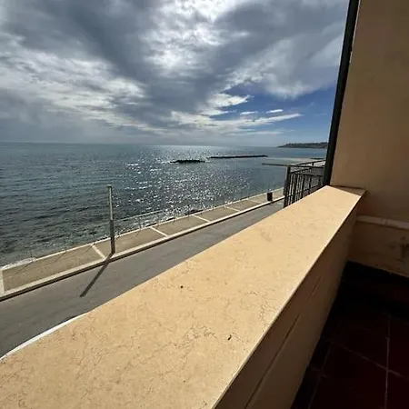 Beach House *